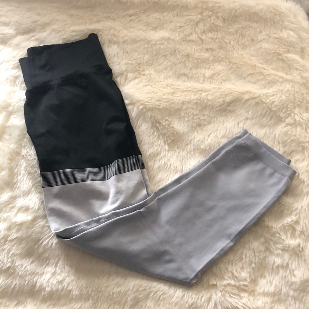Athleta seamless 7/8 tight